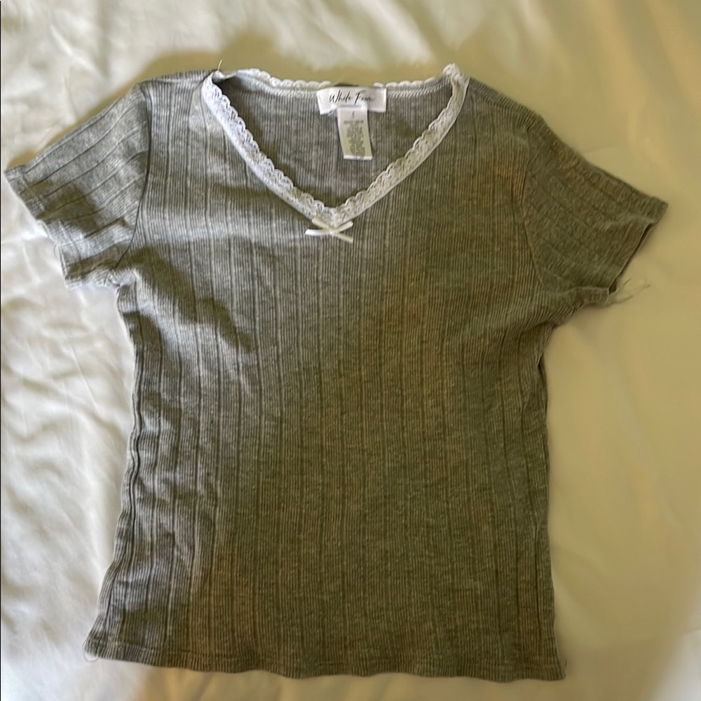 Tilly's Gray Short Sleeve Tee with White Trim